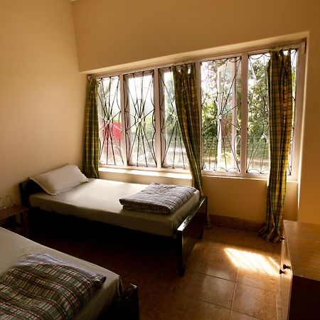 Reflections Guest House 乌提 外观 照片