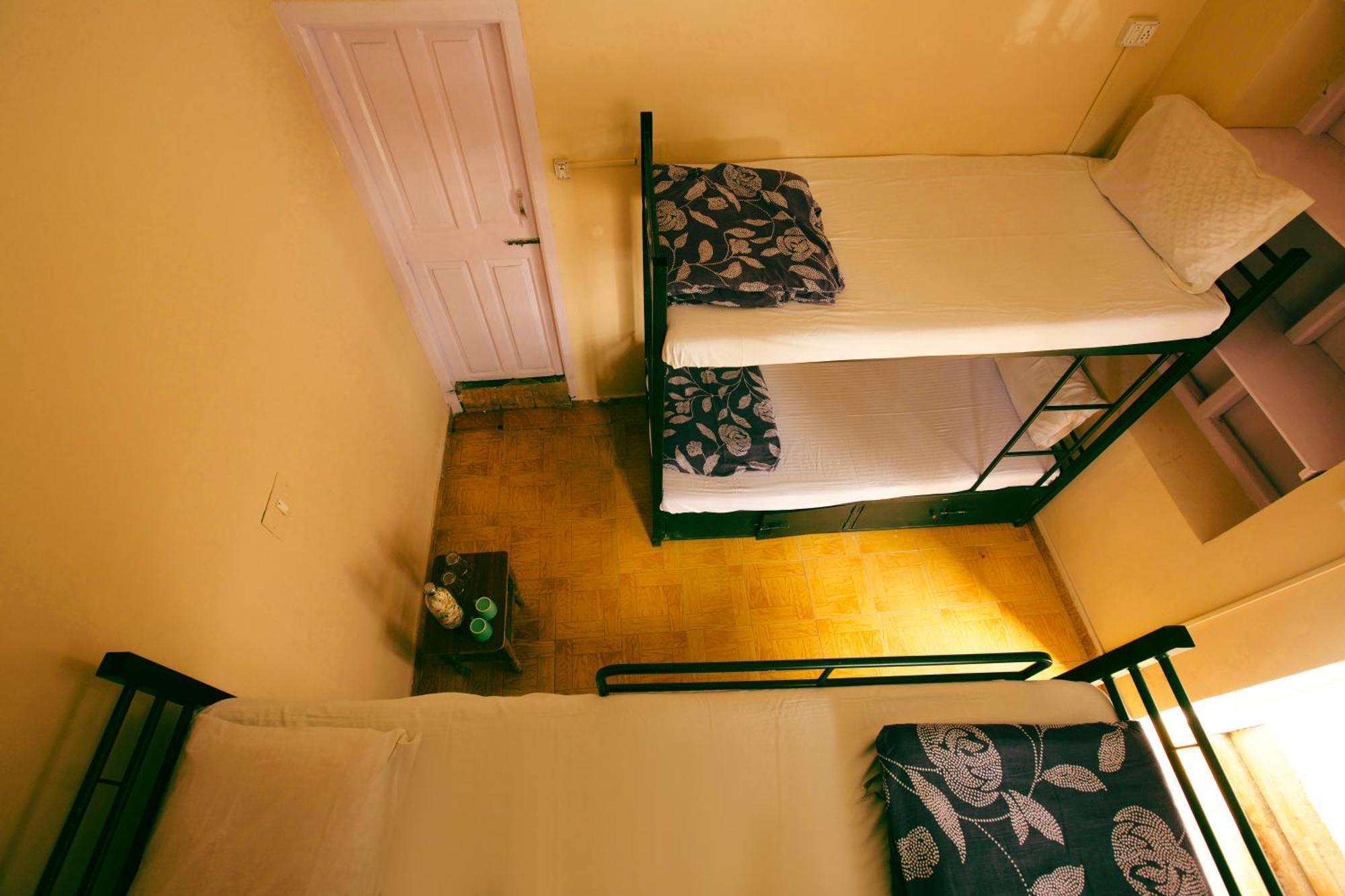 Reflections Guest House 乌提 外观 照片