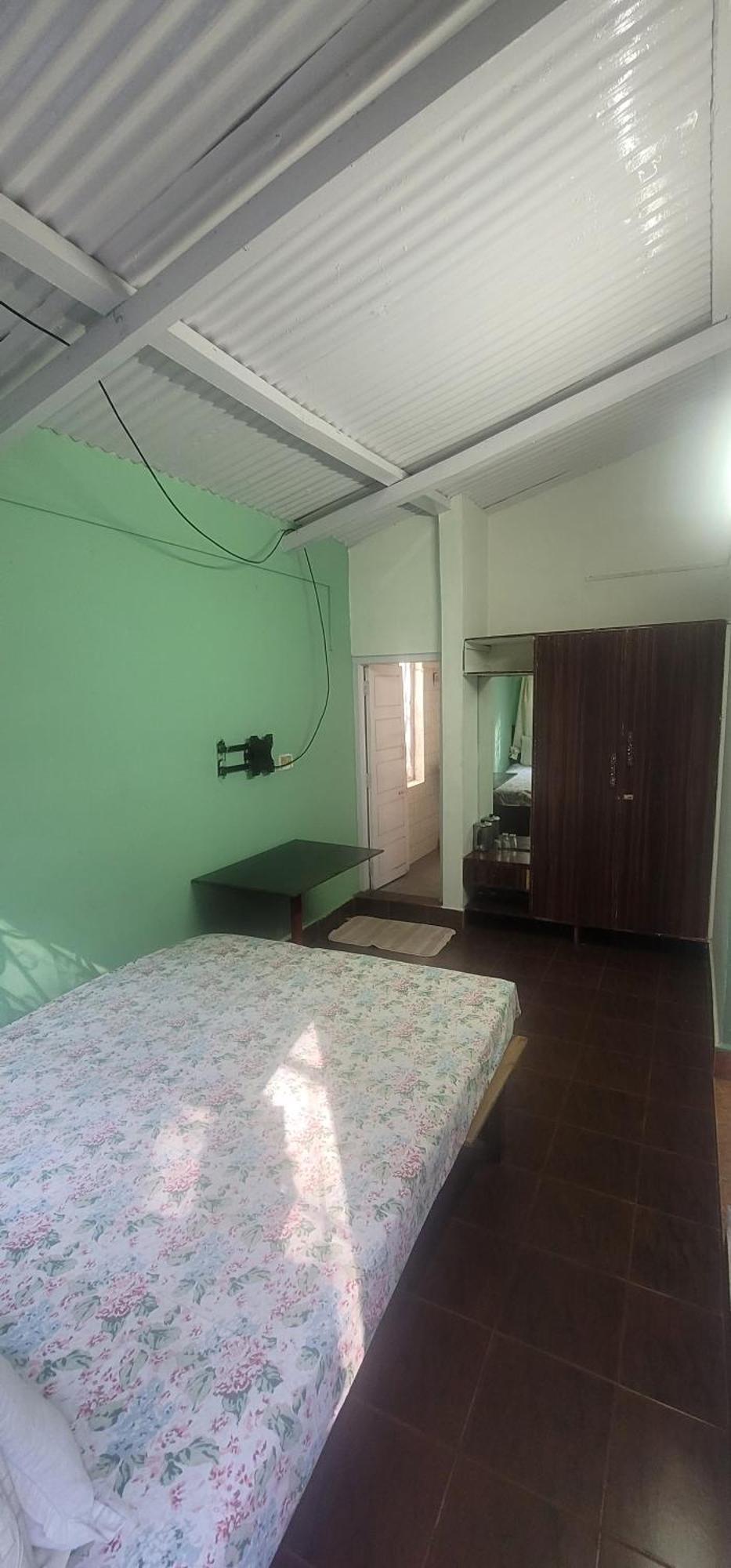 Reflections Guest House 乌提 外观 照片